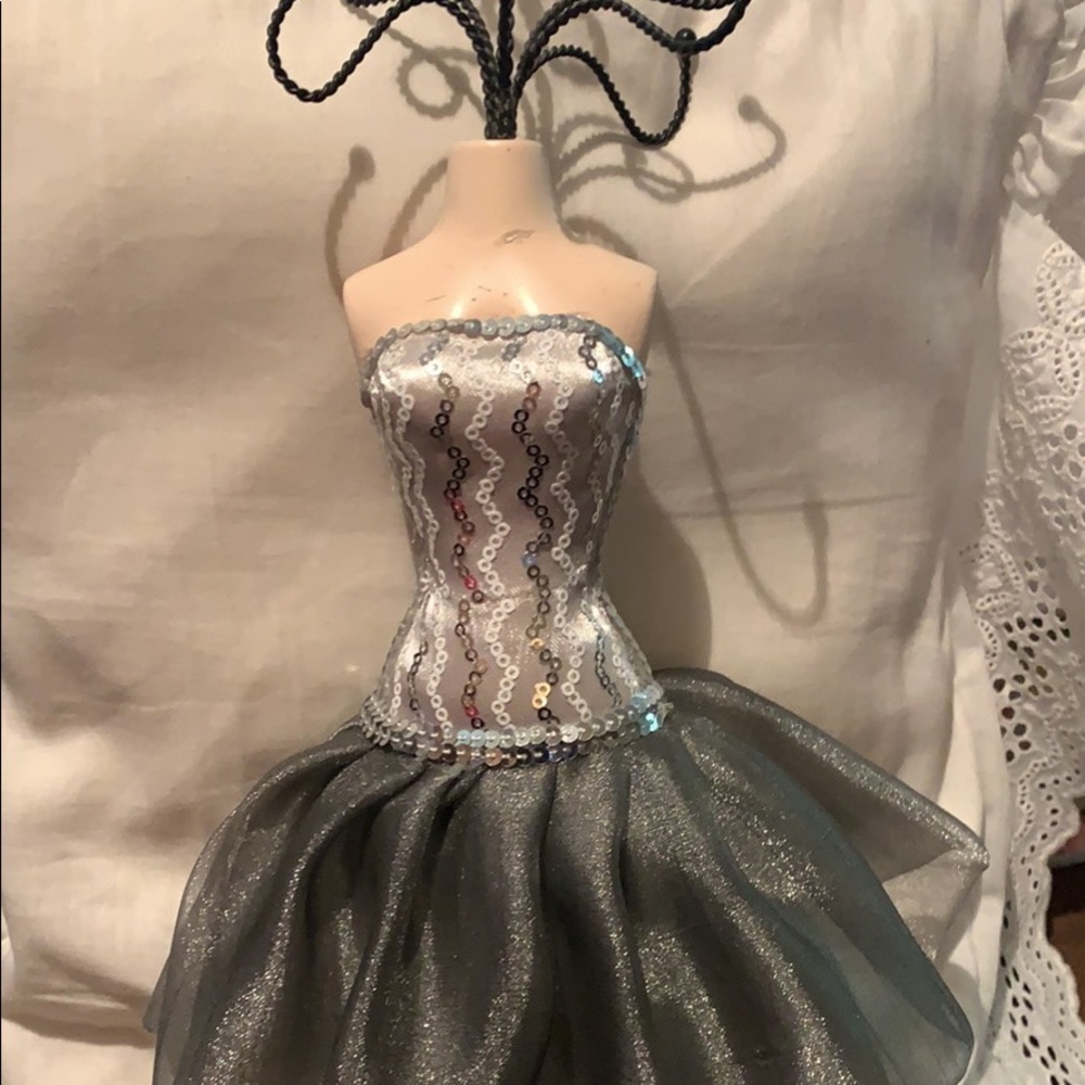 Two jewelry stands for Jessica